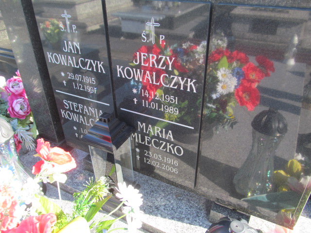 Stefania Kowalczyk 1923 Brzesko - Grobonet - Wyszukiwarka osób pochowanych